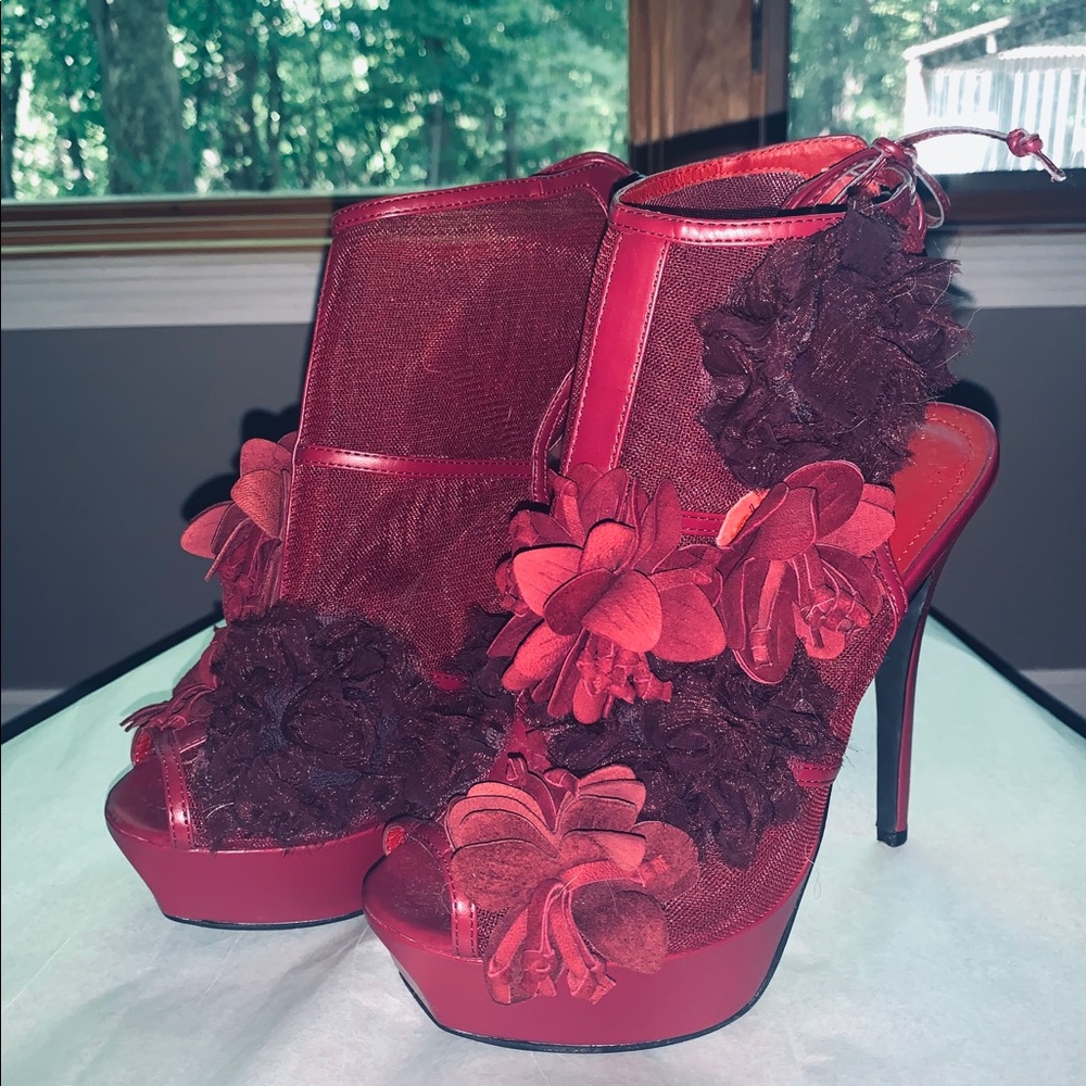 Floral mesh 3D bootie heels